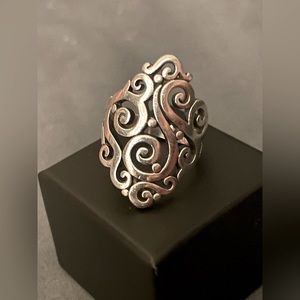 James Avery long Sorrento ring 7.5